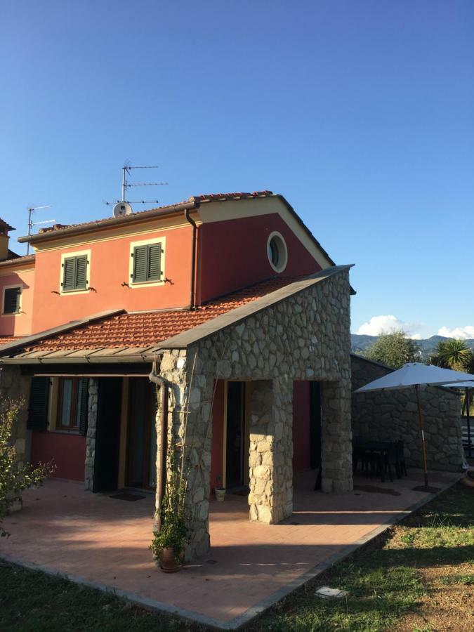 Lunezia Villa Сарцана Екстериор снимка